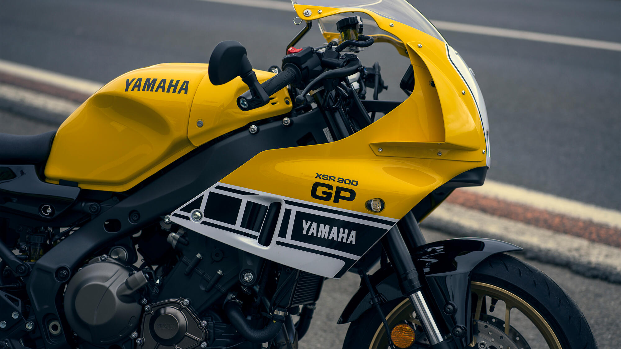 Yamaha XSR900 GP Detail